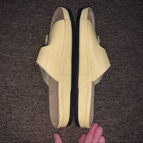 Women’s 8M COMFORTVIEW Yellow Double Buckle Slip On Comfort Sandals NEW - Picture 7 of 10